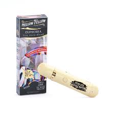 Mellow Fellow - Euphoria Blend - 2ML Disposable Vape - Strawberry Amnesia